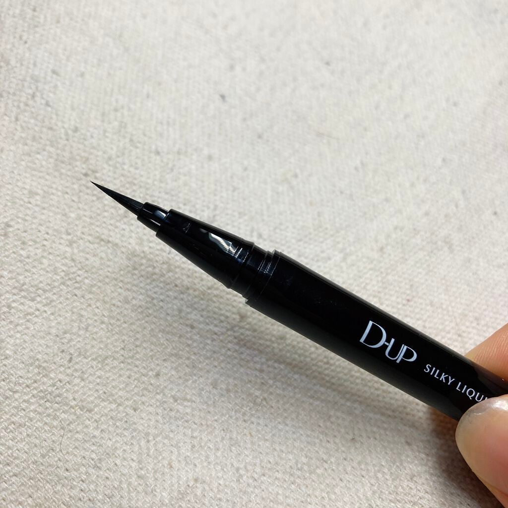 シルキーリキッドアイライナーWP/D-UP/リキッドアイライナーを使ったクチコミ(1枚目)