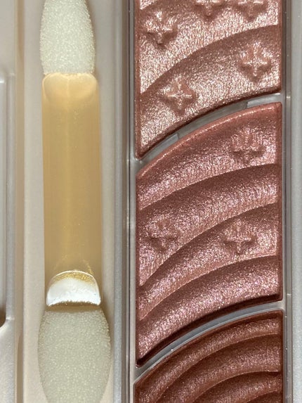 トーンアップアイシャドウ/CEZANNE/アイシャドウパレットを使ったクチコミ(3枚目)