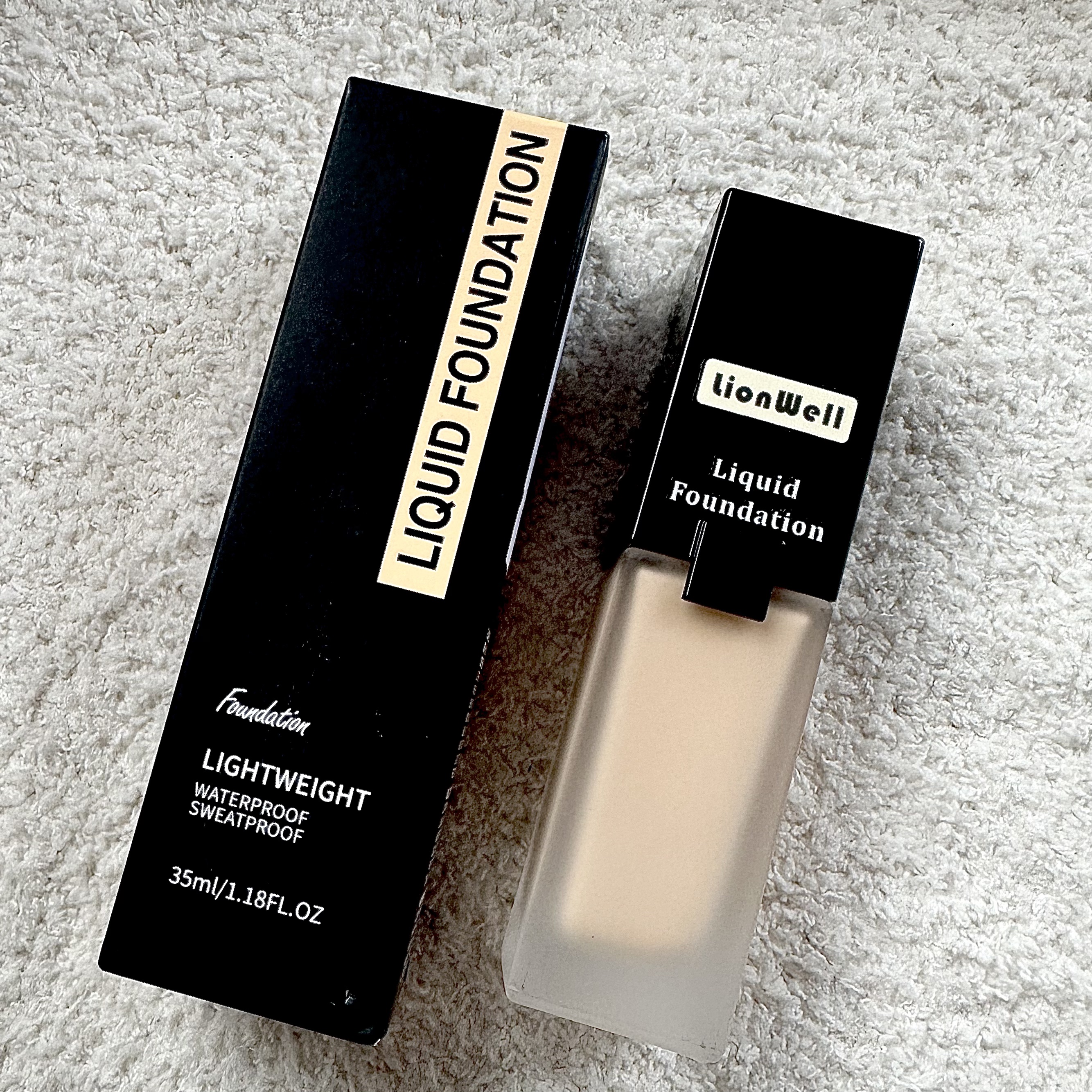 LionWell（ライオンウェル） スキンフィット ファンデーションのクチコミ「香港のコスメブランド ”LionWell” さんの
素肌感仕上げ リキッドファンデーション
を.....」（1枚目）