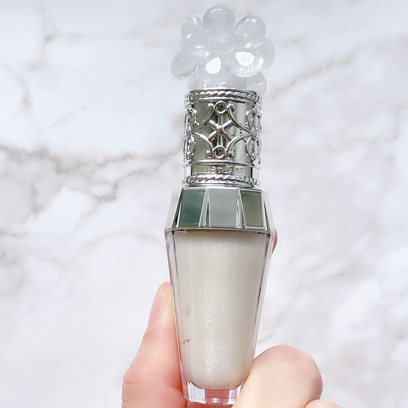 ジルスチュアート クリスタルブルーム スノー オードパルファン & リップブーケ セラム/JILL STUART/その他キットセットを使ったクチコミ(8枚目)