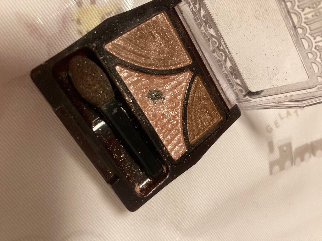 ジューシーピュアアイズ/キャンメイク/アイシャドウパレットを使ったクチコミ(2枚目)