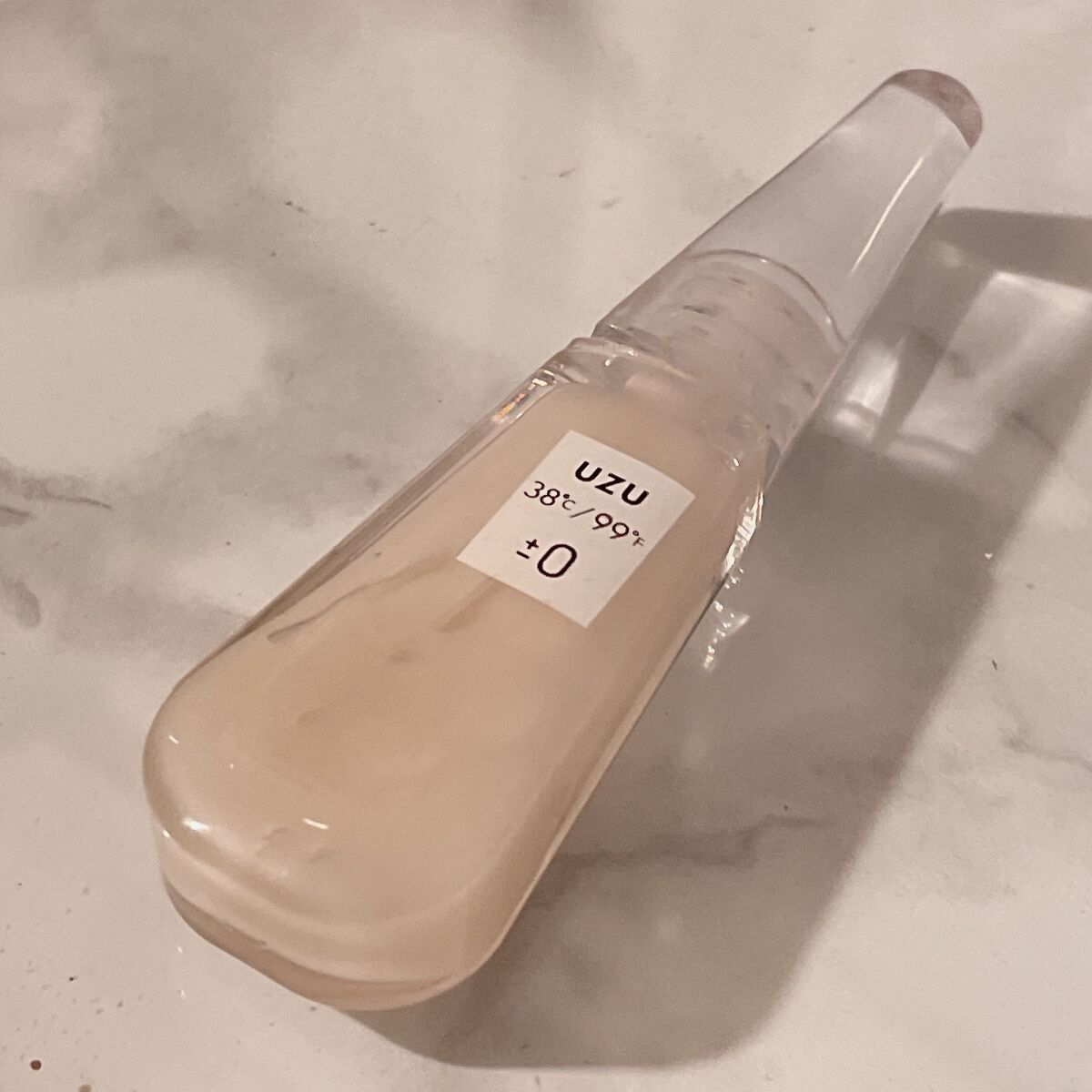 38°C / 99°F リップトリートメント (リップ美容液)/UZU BY FLOWFUSHI/リップケアを使ったクチコミ（1枚目）