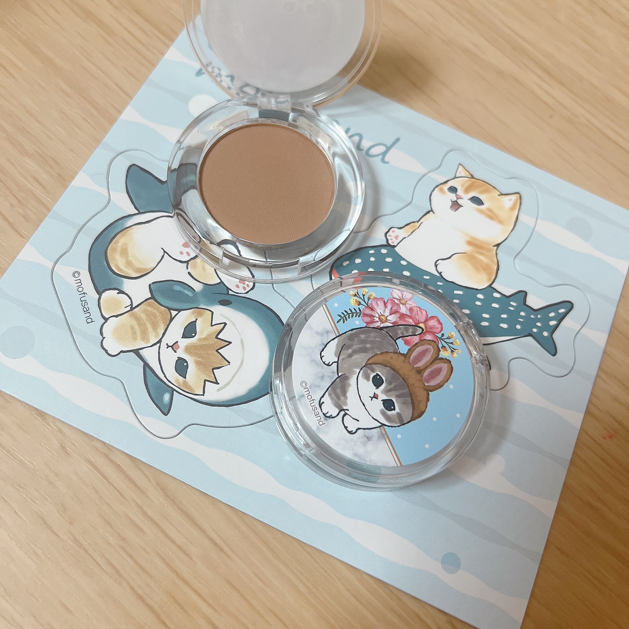 ポンデクルール　mofusand　マルチカラーパウダー うさにゃんC/クレアボーテ/単色アイシャドウを使ったクチコミ（1枚目）