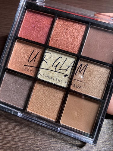 UR GLAM　BLOOMING EYE COLOR PALETTE 02/U R GLAM/アイシャドウパレットを使ったクチコミ（1枚目）