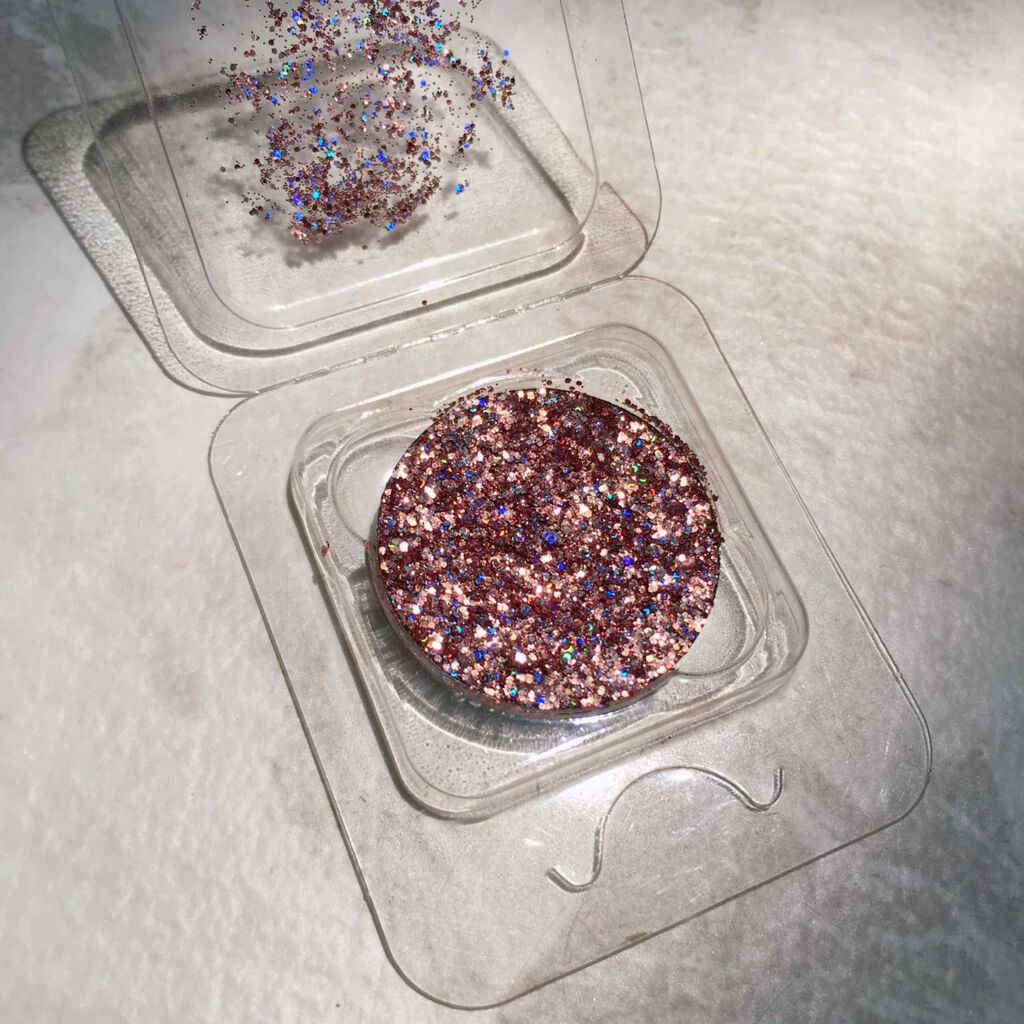 プレスグリッター/ColourPop/グリッターを使ったクチコミ(4枚目)