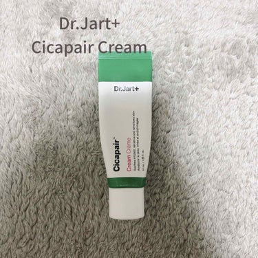 Dr.Jart + / Cicapair Cream
ドクタージャルト / シカペアクリーム

言わずと知れたコレ
乳液が嫌いで乳液をつけるとニキビの赤ちゃんができやすく、なかなか乳液選びに苦戦していた