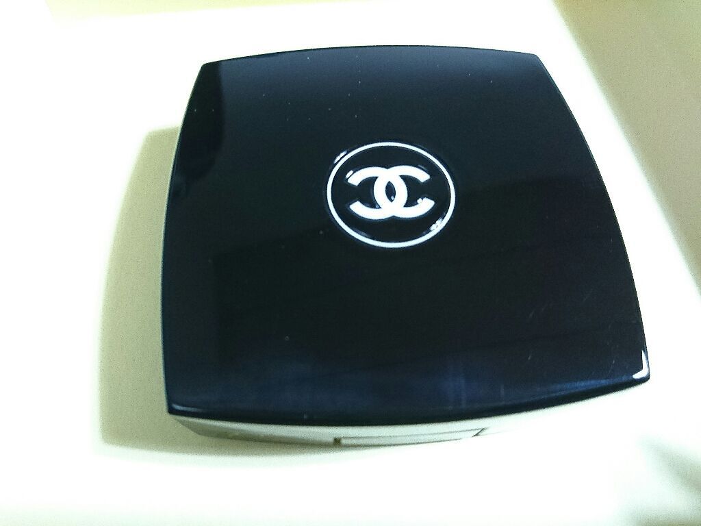 プードゥル ユニヴェルセル コンパクト/CHANEL/プレストパウダーを使ったクチコミ(1枚目)