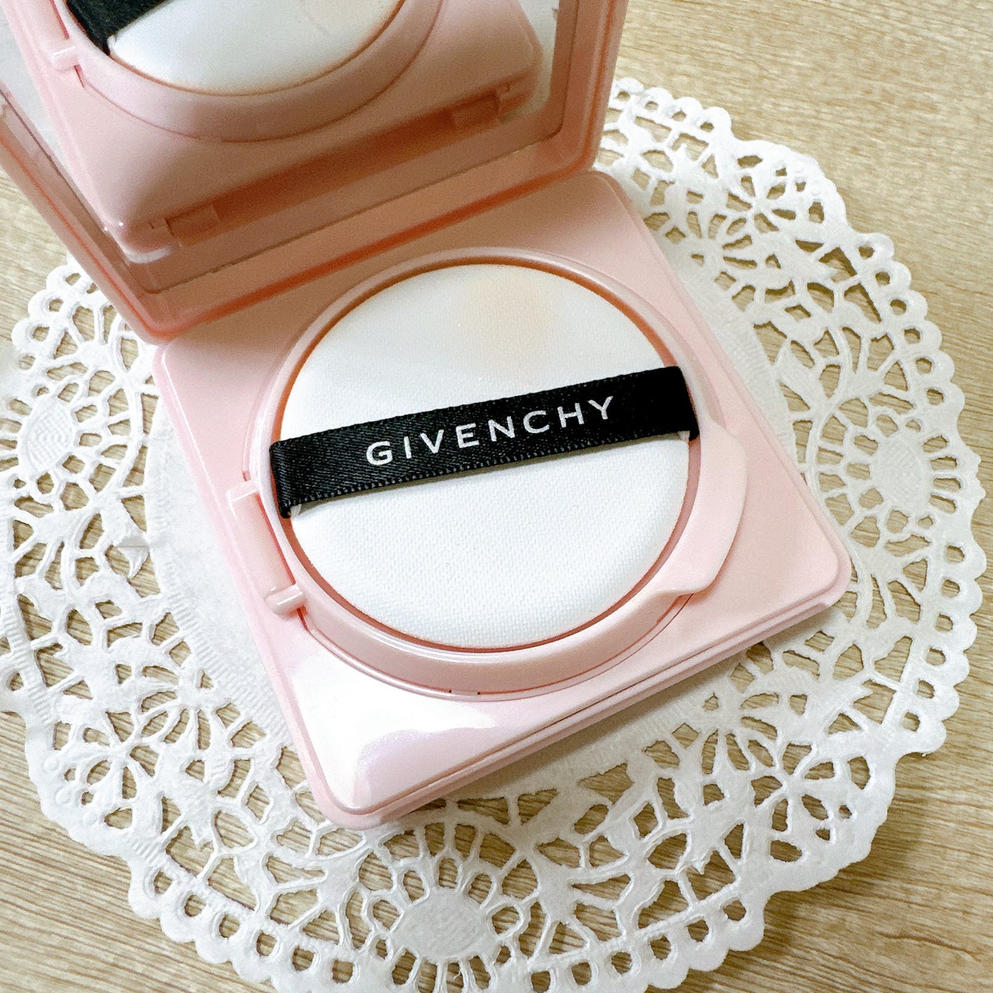 スキン PFCT コンパクト クリーム N/GIVENCHY/化粧下地を使ったクチコミ(4枚目)