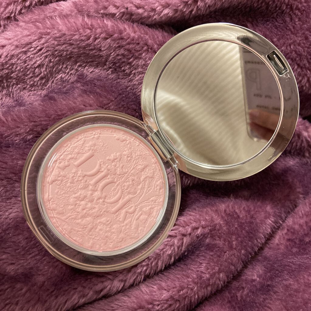 ディオールスキン ミネラル ヌード ルミナイザー パウダー/Dior/プレストパウダーを使ったクチコミ（2枚目）