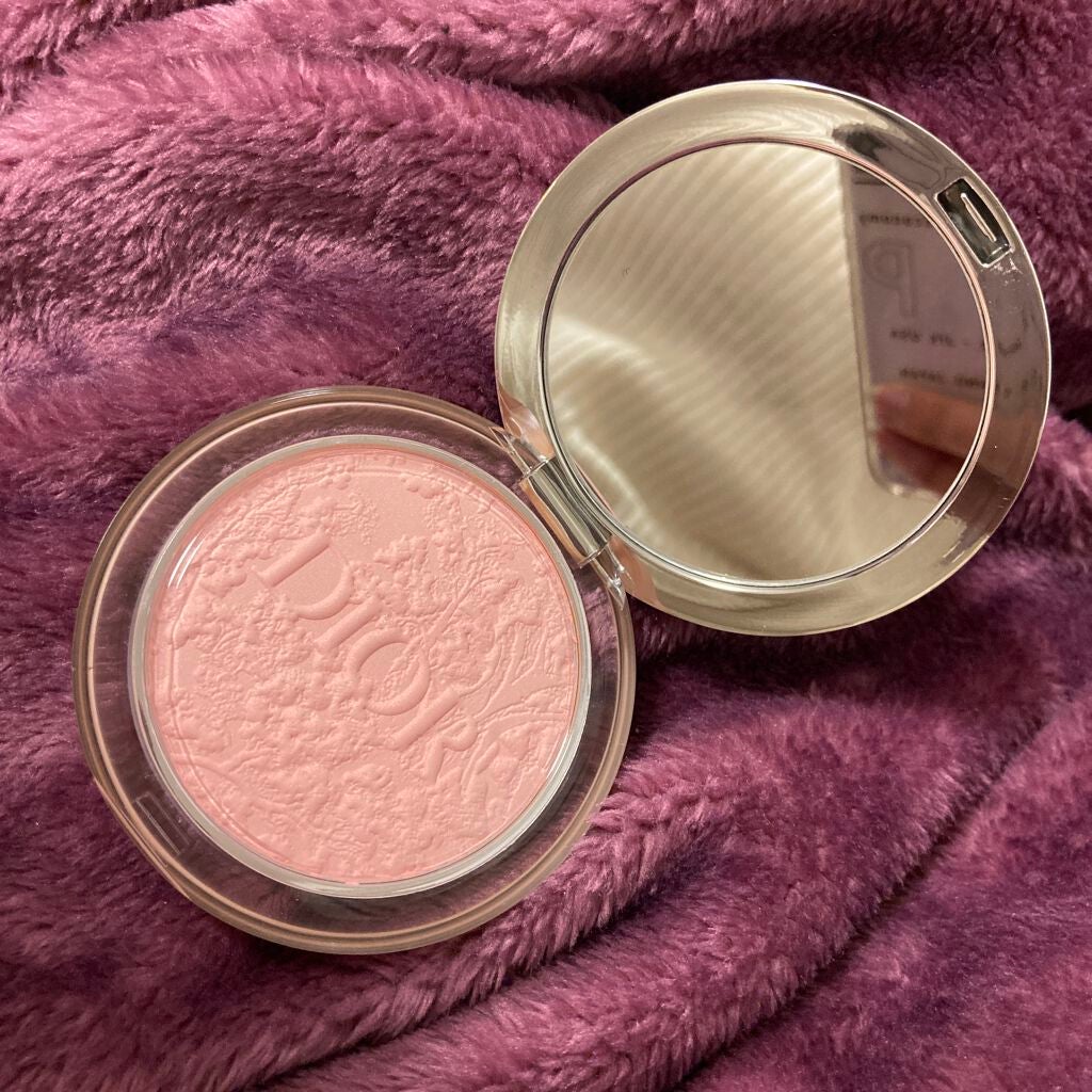 ディオールスキン ミネラル ヌード ルミナイザー パウダー/Dior/プレストパウダーを使ったクチコミ(2枚目)