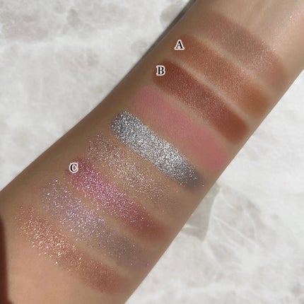 Eina on LIPS 「.#えいな毎日メイク.CTのホリデーを使ったメイク〜✨ラメがめ..」(6枚目)