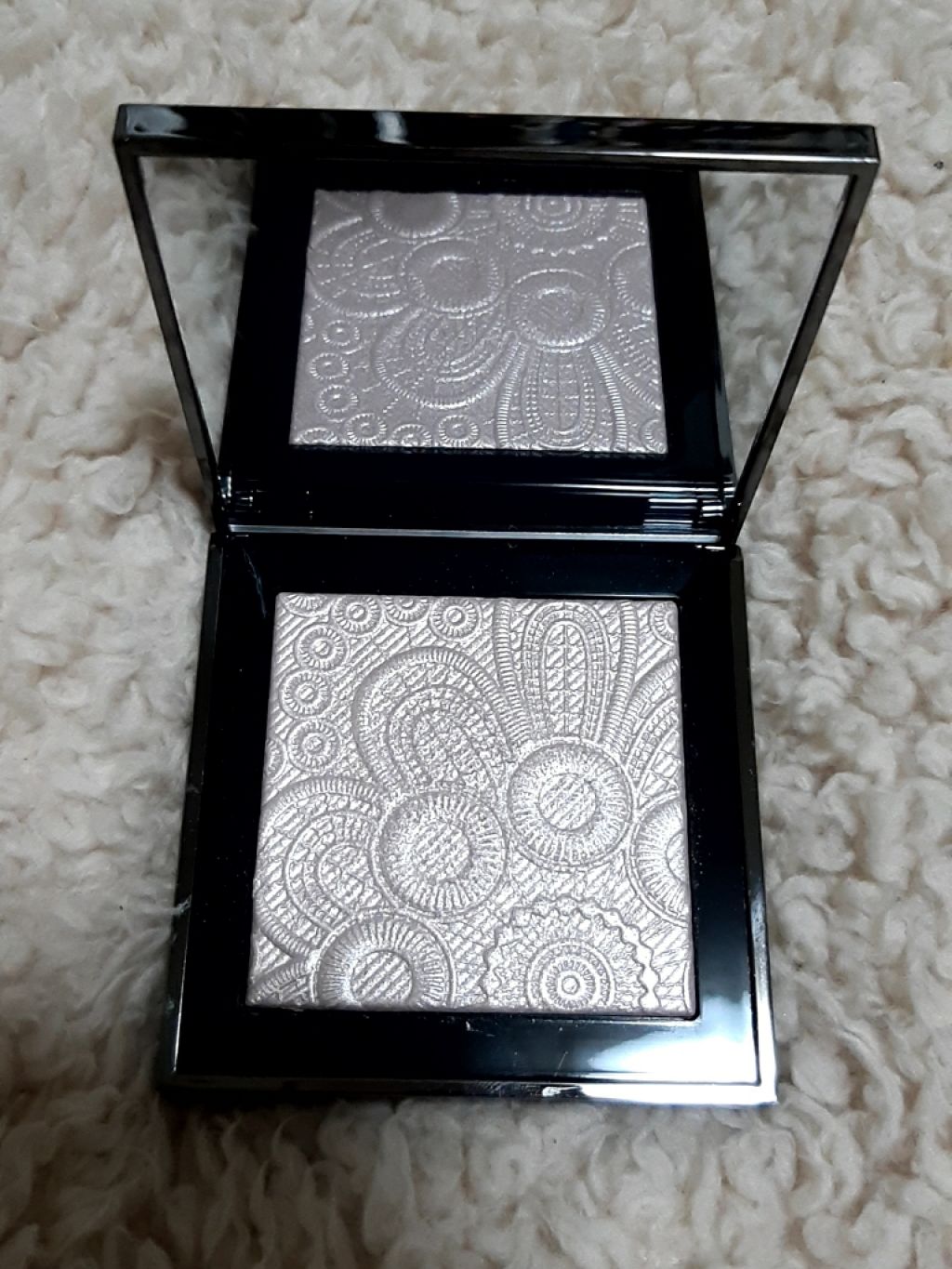 フレッシュグロウ ハイライター/Burberry Beauty/パウダーハイライトを使ったクチコミ(3枚目)