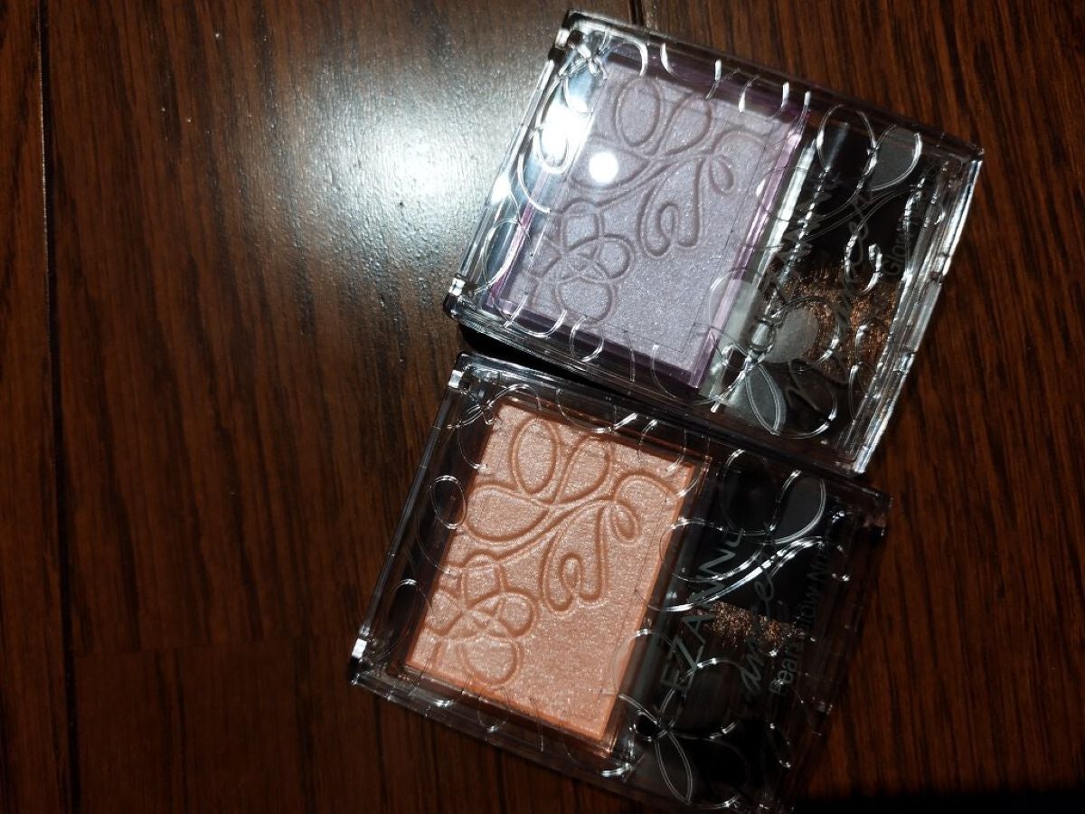 パールグロウニュアンサー/CEZANNE/パウダーハイライトを使ったクチコミ(1枚目)