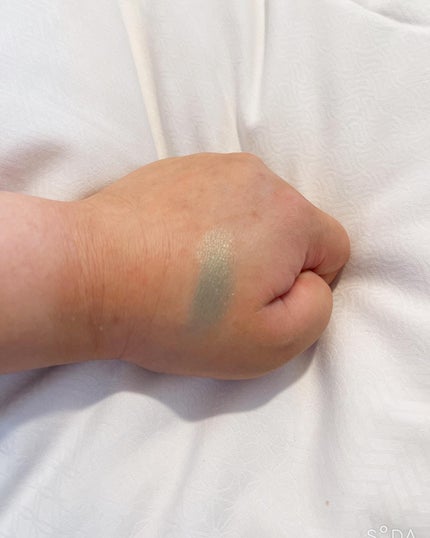 オーラデュウ プリズム イルミネーター ピコ/SHISEIDOザ・メーキャップ/単色アイシャドウを使ったクチコミ(2枚目)