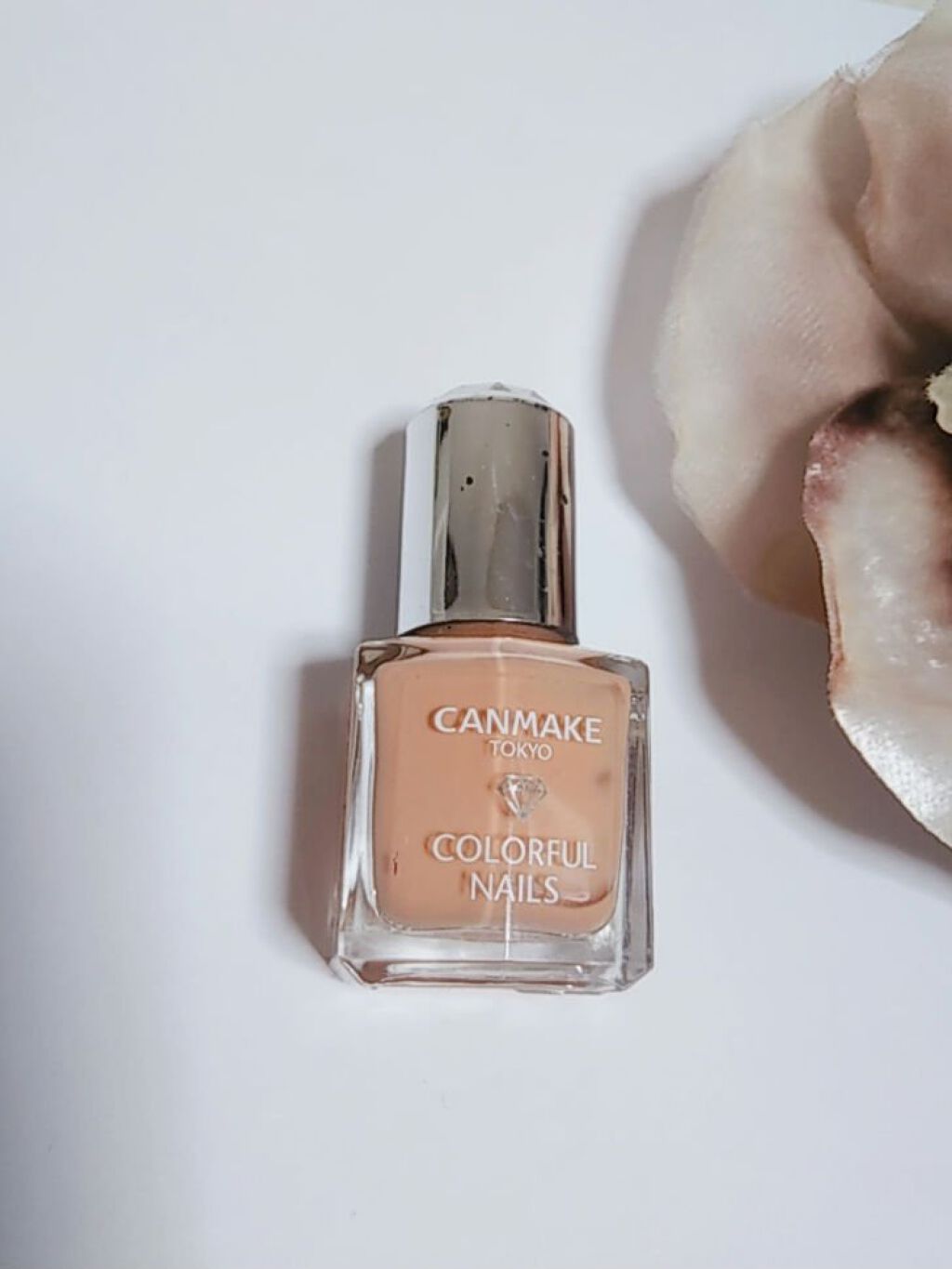 カラフルネイルズ 71 スキンベージュ/キャンメイク/マニキュアを使ったクチコミ（1枚目）