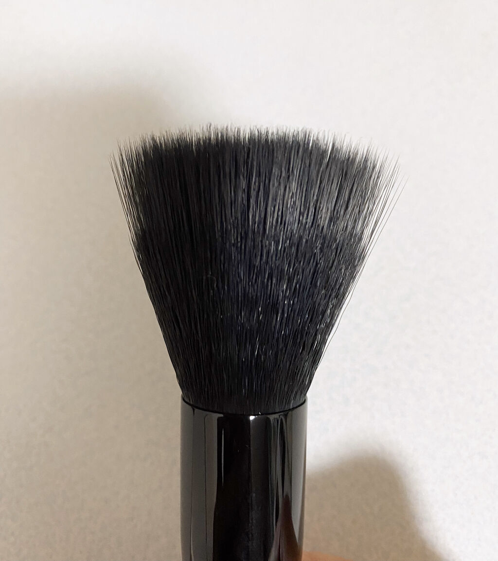 パンソー エストンプ タン/CHANEL/メイクブラシを使ったクチコミ（2枚目）