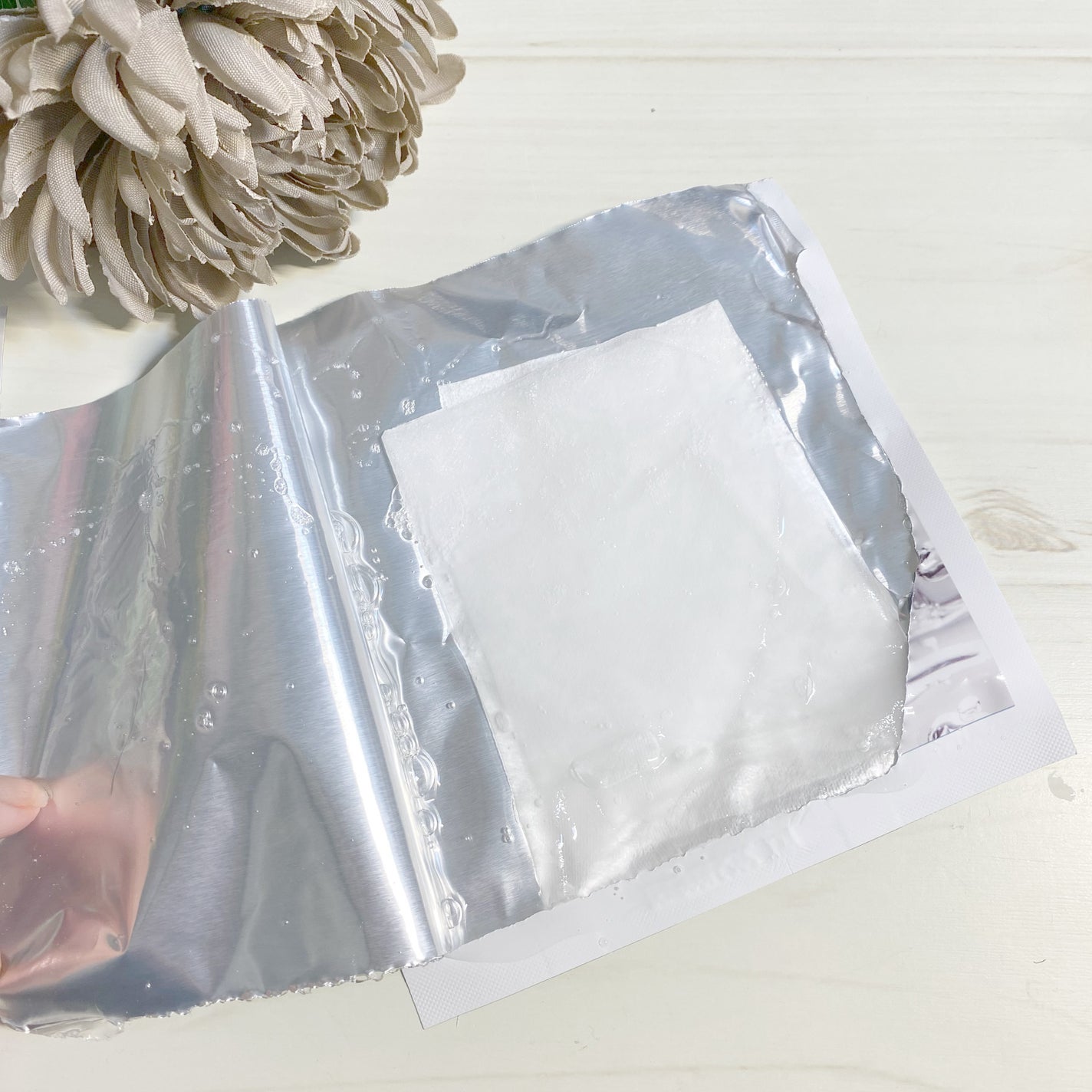 マデカラボマスク ウォーターハイドレーティング/センテリアン24/シートマスク・パックを使ったクチコミ(3枚目)