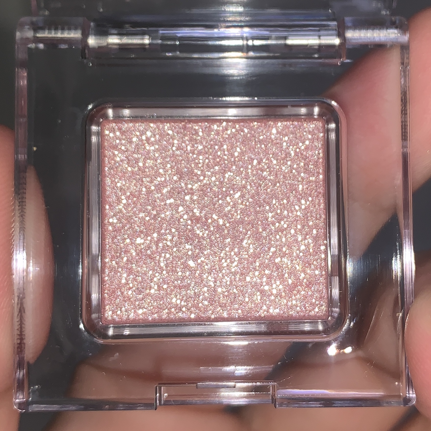 マルチカラーバリエーション スパークル/チャコット・コスメティクス/単色アイシャドウを使ったクチコミ（3枚目）