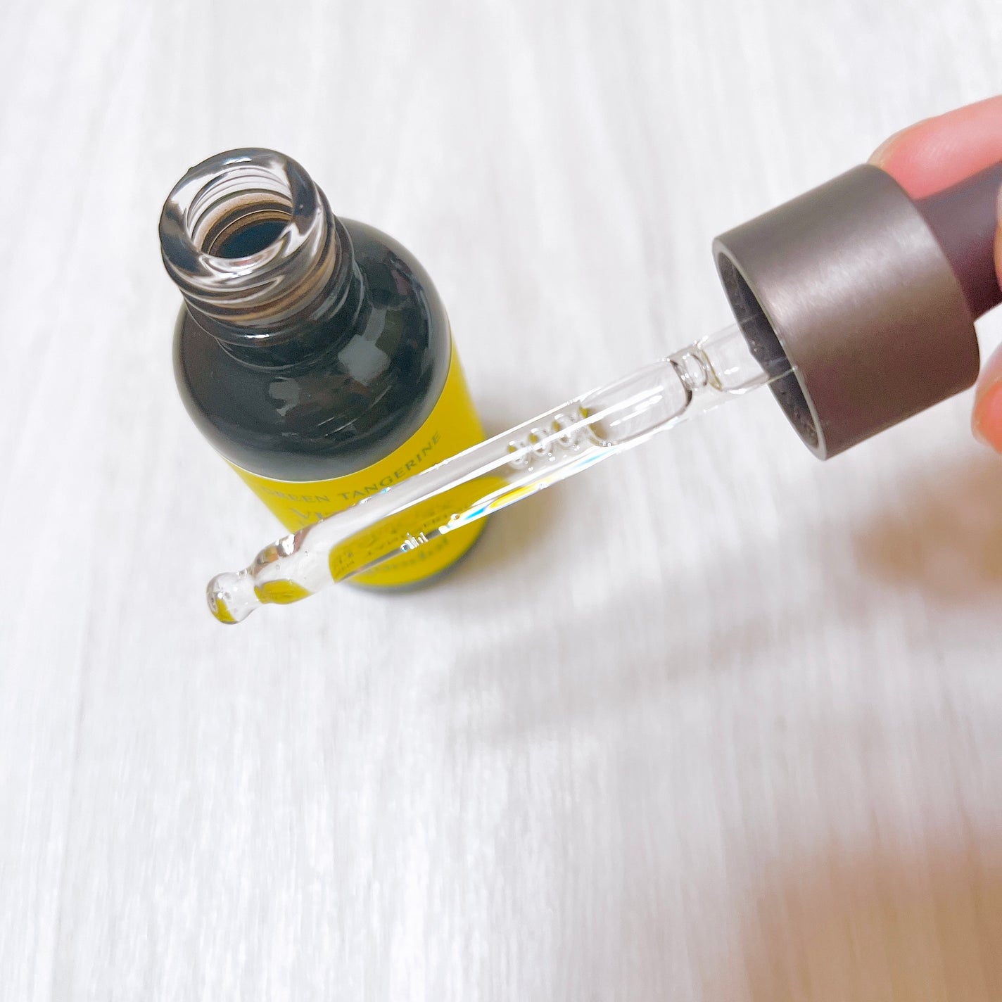 グリーンタンジェリンビタC27ダークスポットケアアンプル/goodal/美容液を使ったクチコミ(4枚目)