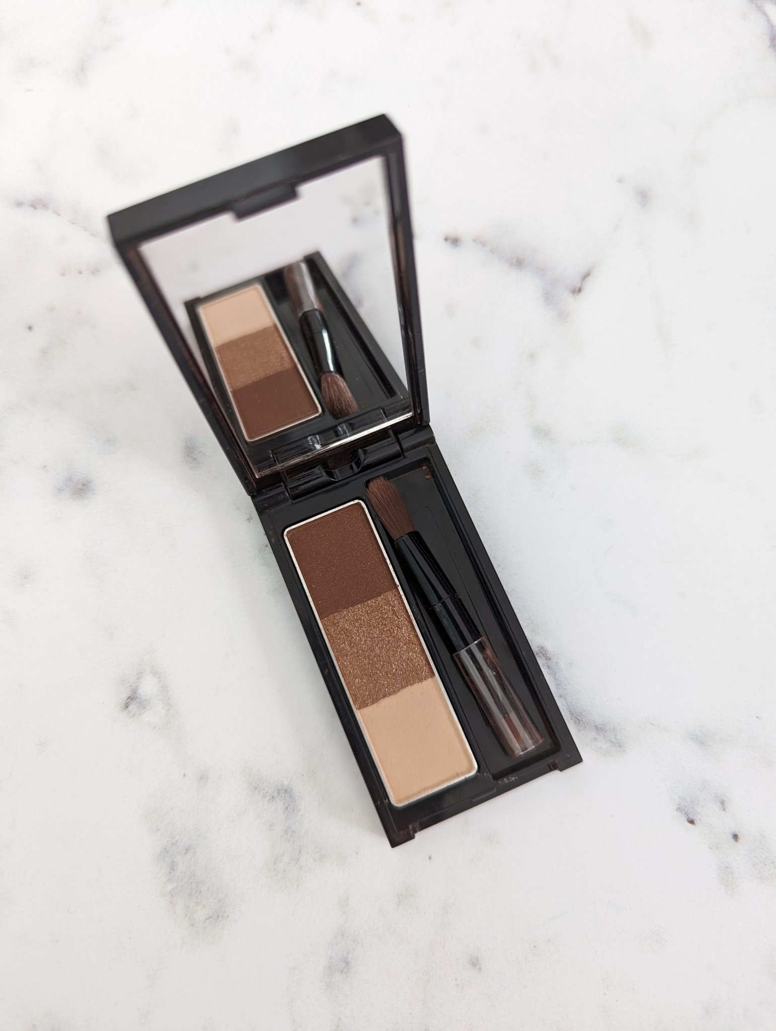 ケイト デザイニングアイブロウ3D GL-1 ブラウングリッター系(グリッター)(レフィル)/KATE/パウダーアイブロウを使ったクチコミ（1枚目）