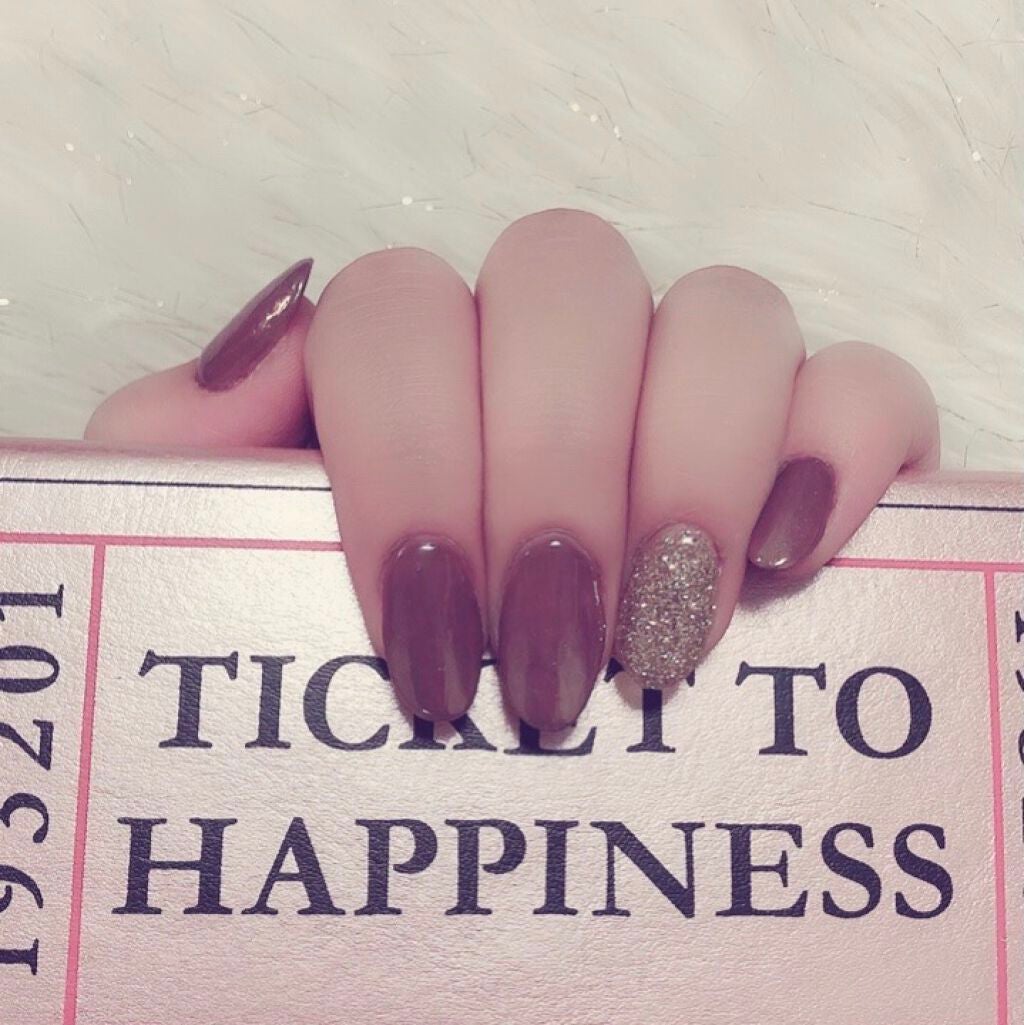 u.n on LIPS 「歴代、色々なネイルをしてきましたが、最近はワンカラーネイルばか..」(2枚目)