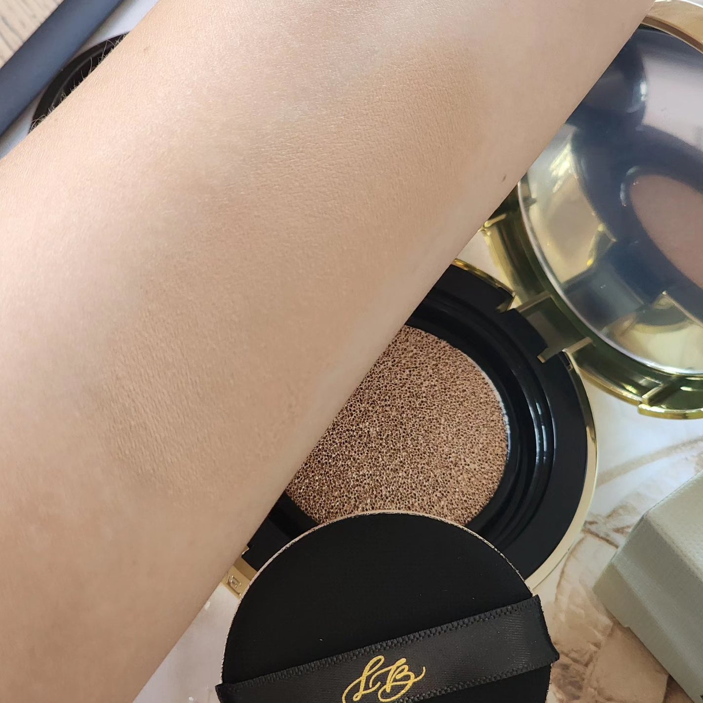 パーフェクティングフィッティング フルカバレッジクッション/LILIBETH/クッションファンデーションを使ったクチコミ(4枚目)