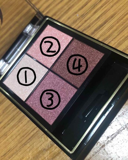 リアルクローズシャドウ/excel/アイシャドウパレットを使ったクチコミ(2枚目)