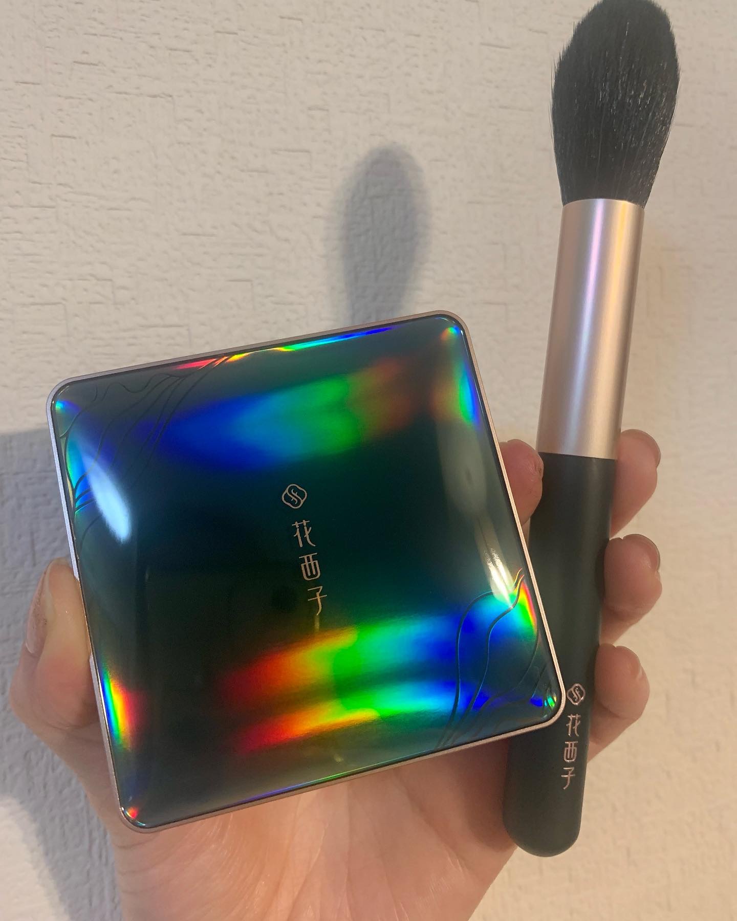 双花彫刻 ハイライト/花西子/パウダーハイライトを使ったクチコミ（1枚目）