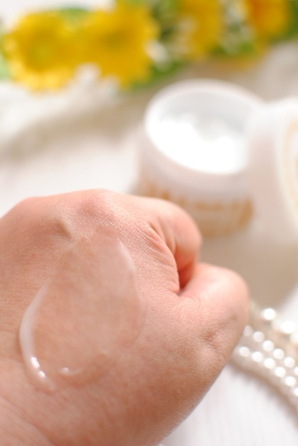 薬用アットベリージェル/menina joue(メニーナ ジュー)/ボディローションを使ったクチコミ(4枚目)