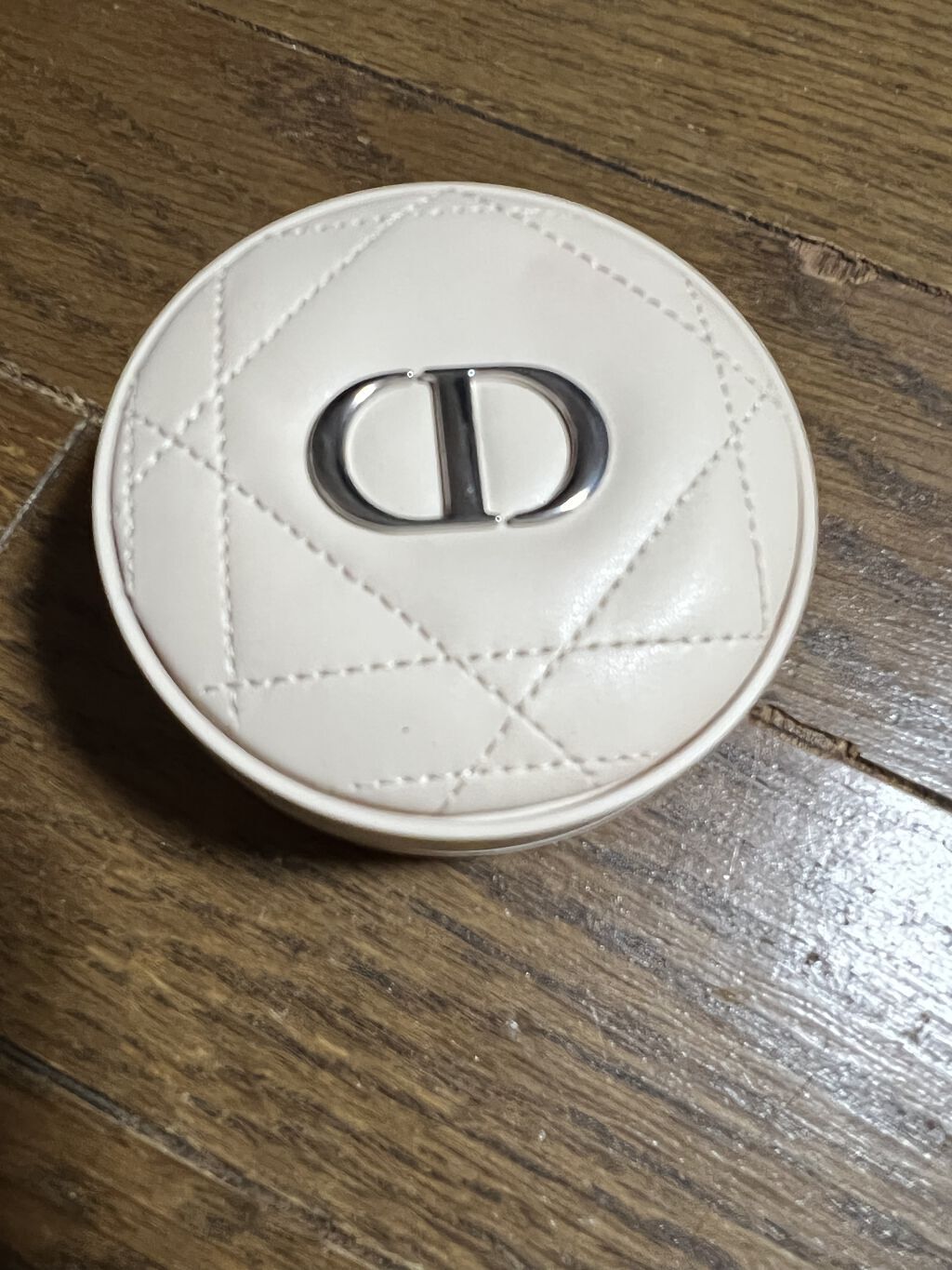 ディオールスキン フォーエヴァー クッション パウダー/Dior/ルースパウダーを使ったクチコミ（1枚目）