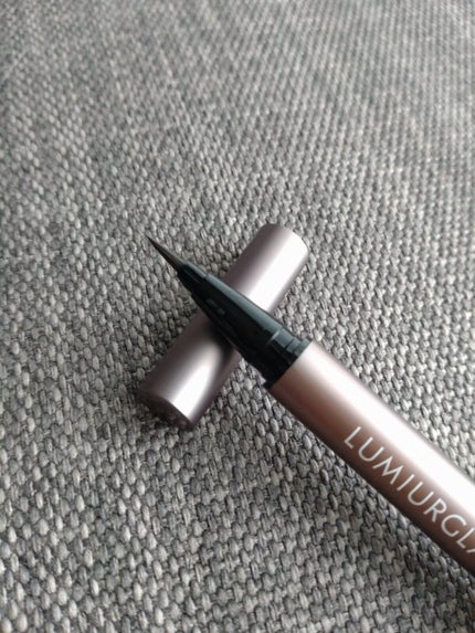 スキルレスライナー/LUMIURGLAS/リキッドアイライナーを使ったクチコミ(5枚目)