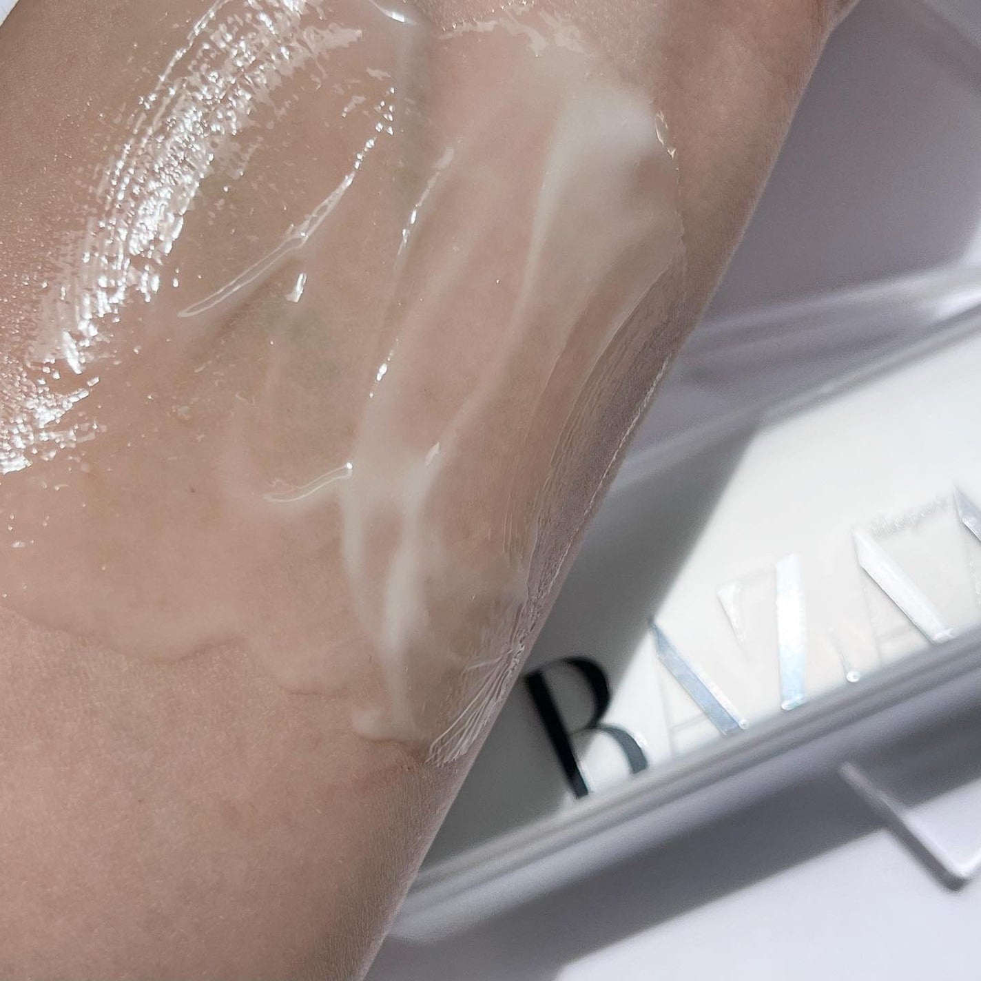 スキン フィット インテンシブ リフター/Harper's BAZAAR Cosmetics/美容液を使ったクチコミ(5枚目)