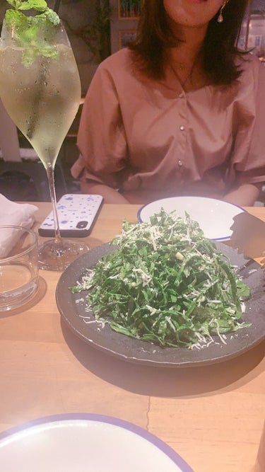 ✨✨✨✨#美肌食レポ✨✨✨
野菜に魔法がかかったような美味しさ
WE ARE THE FARM 渋谷

年末年始に食べ過ぎたぁ、という方に今からお勧めしたいお野菜レストランです🍽

美容の王様ケールサラ