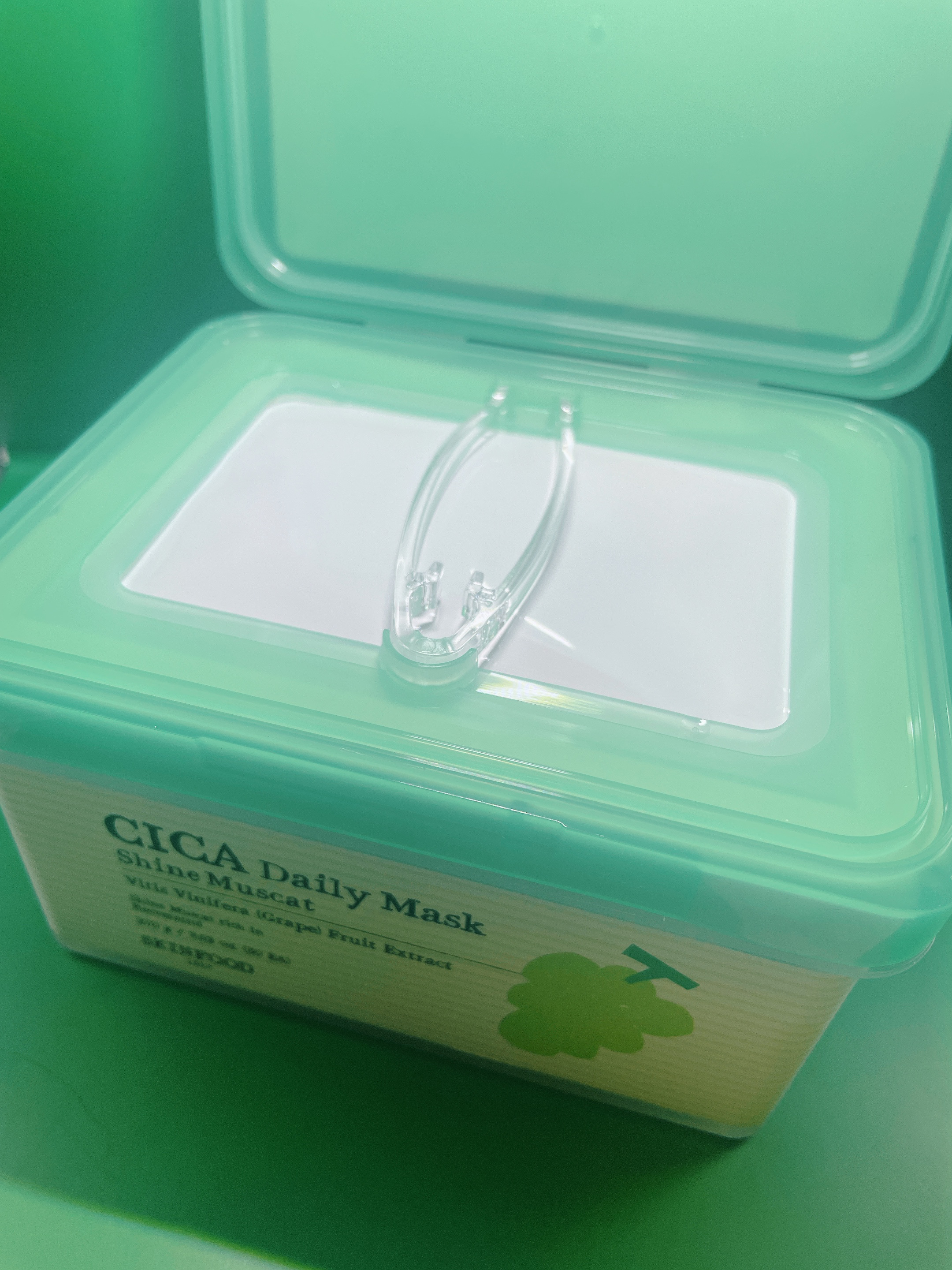 シャインマスカットシカデイリーマスク/SKINFOOD/シートマスク・パックを使ったクチコミ（3枚目）