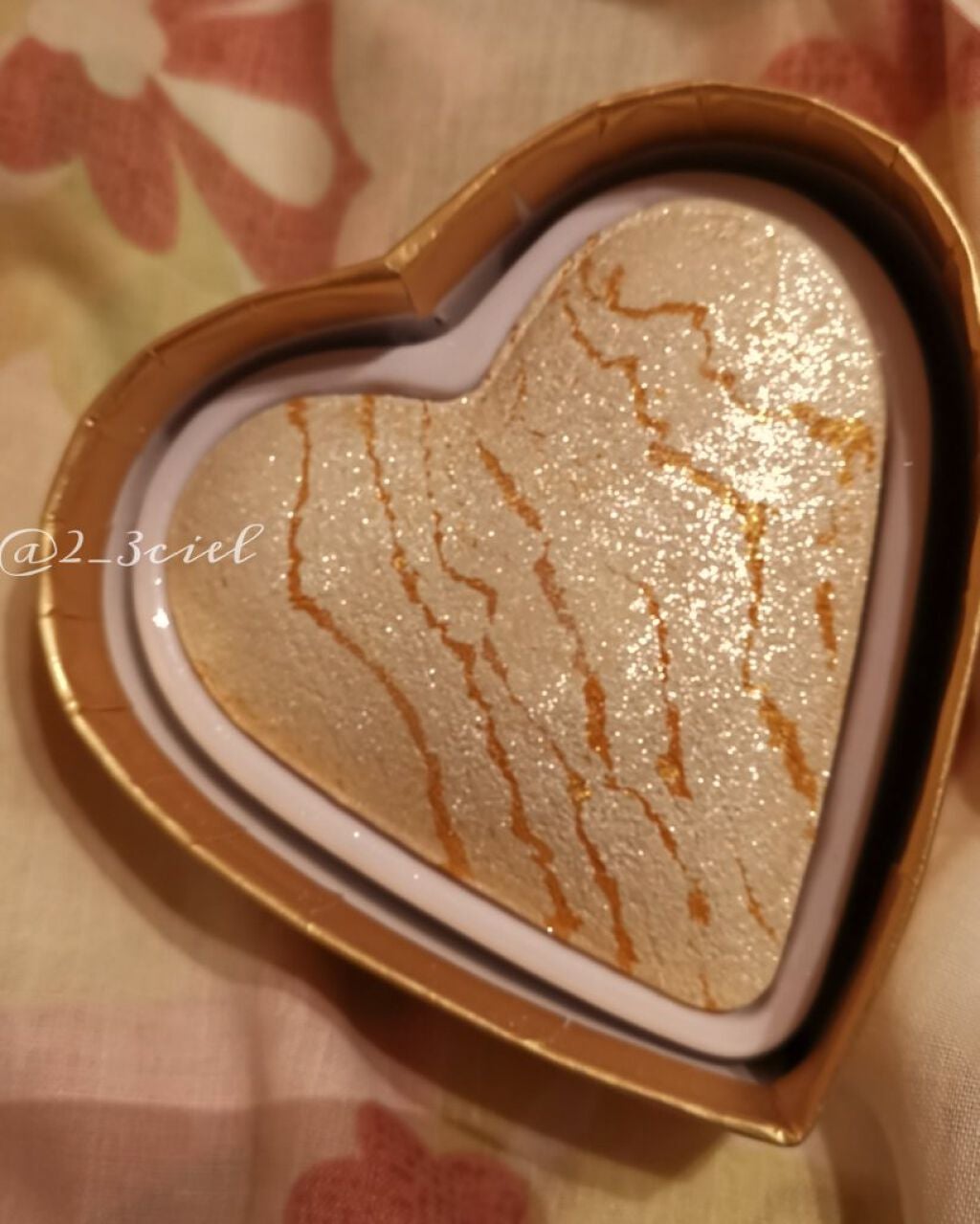 ブラッシング ハート/MAKEUP REVOLUTION/パウダーチークを使ったクチコミ(4枚目)