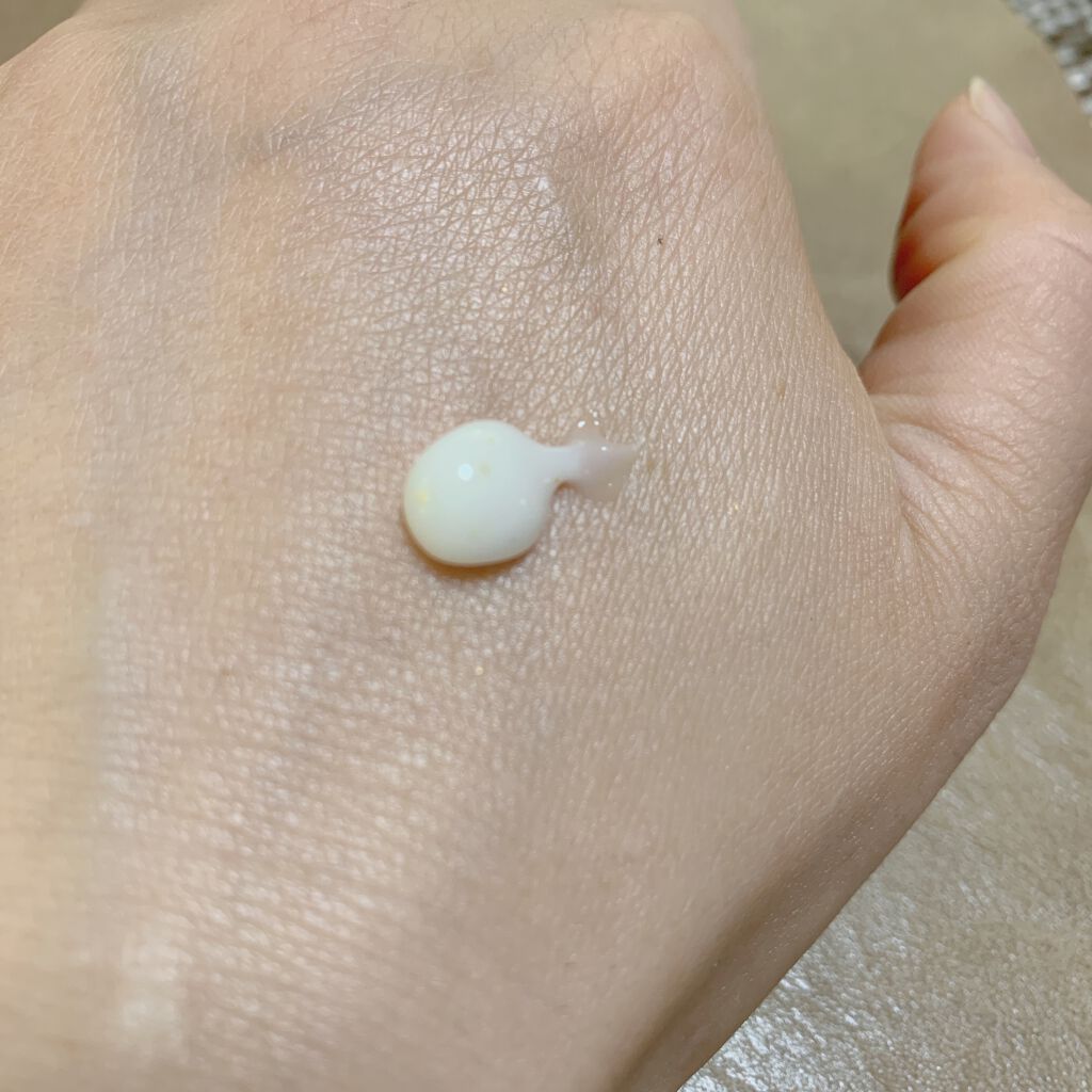 ユースエイジゴールドアイクリーム/SNP/アイケア・アイクリームを使ったクチコミ（2枚目）