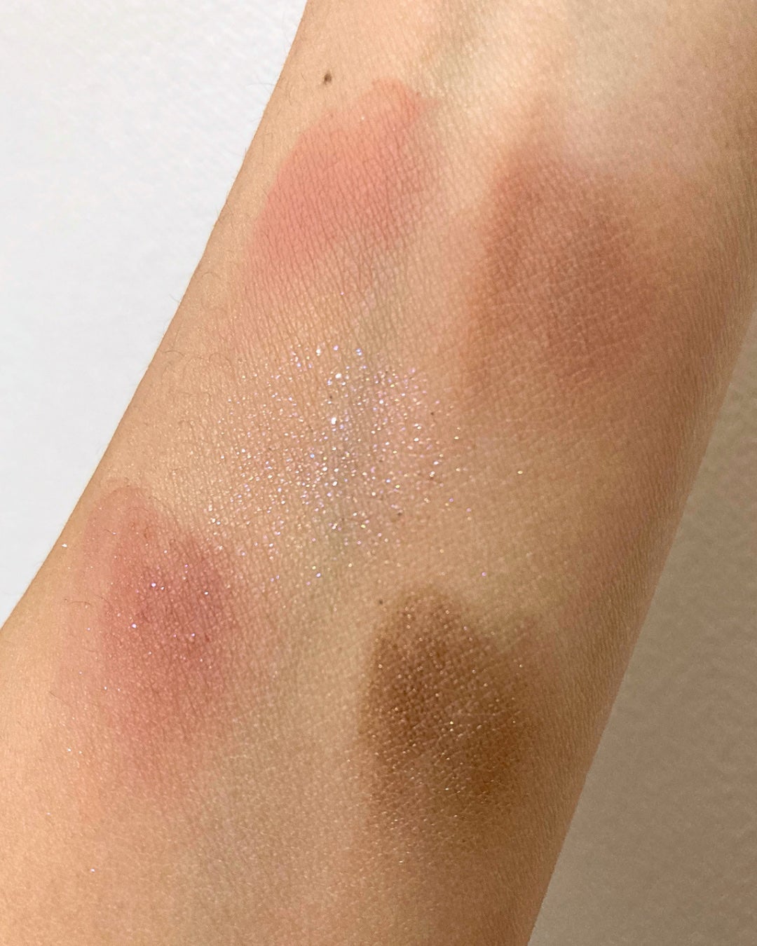 ラックスオンマイアイズ オーロラライト/VAVI MELLO/マルチパレットを使ったクチコミ(3枚目)