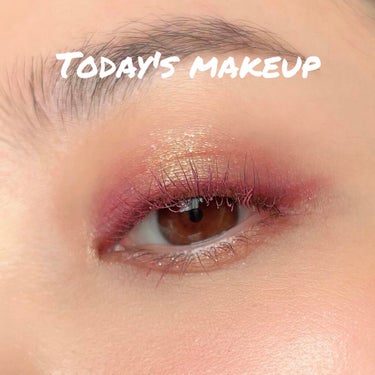 アーバンディケイ スペシャル エフェクト カラード マスカラのクチコミ「Today's makeup という名の昨日のメイク。

昨日はパープルとゴールドを
組み合わ.....」（1枚目）