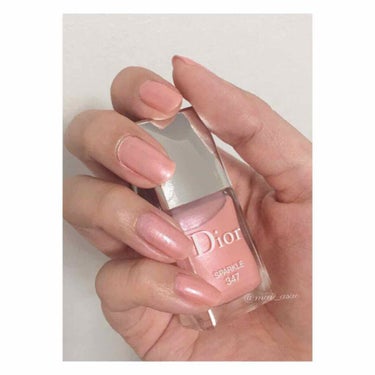 
#Dior   ヴェルニ  〈ネイル エナメル〉

   3,000円(税別)

   347  SPARKLE


なんだか色名が強そうなイメージだけど、
春にぴったりな可愛らしい優しいピンク!!
