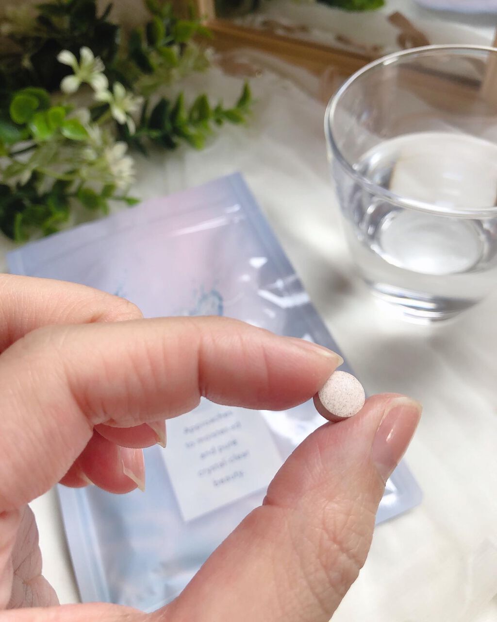 𝐥𝐢𝐬𝐚.𝟏𝟔𝟓𝟔 美容ライター on LIPS 「..1日に2粒摂取することで目が本来持っている美しさ、みずみず..」(2枚目)