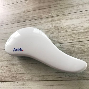 Areti. デタングル 絡まない 頭皮洗浄ブラシ TUFT 673のクチコミ「発売当時にプレゼントで頂き、その後買い替えてリピ購入しました。
くせ毛なので、丁度いい櫛です。.....」（1枚目）