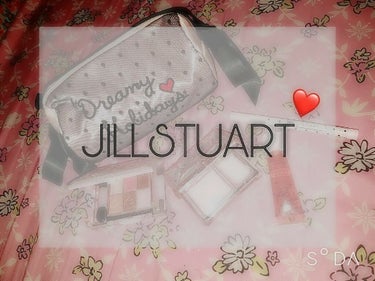 初投稿です！よろしくお願いします(--;)

今回はコレ!!JILLSTUARTのパジャマパーティーコレクション!!!

どれも着け心地が良くてとっても最高です(><*)♡
チークはとってもいい匂いがし