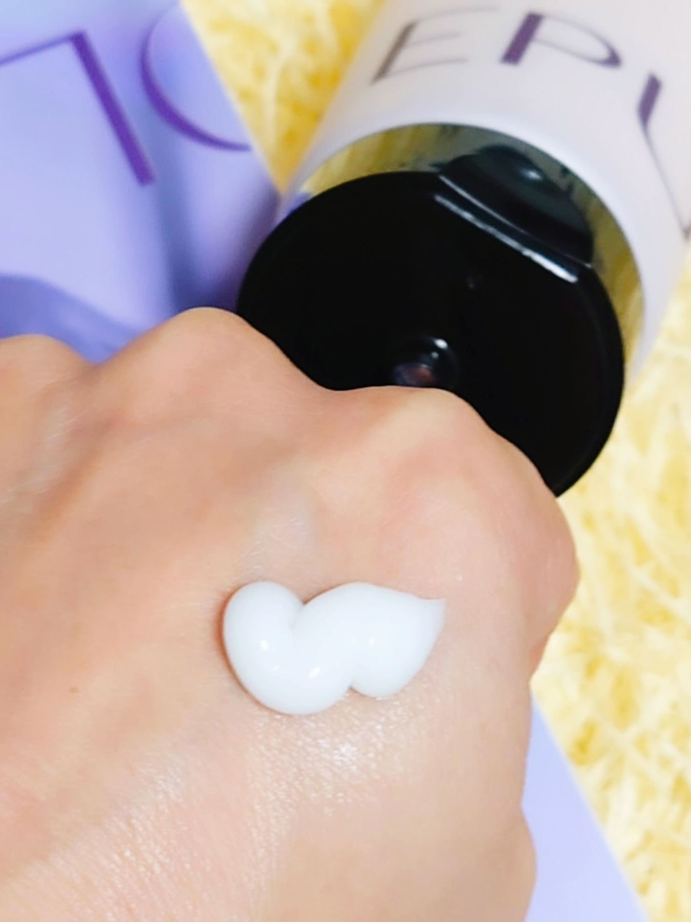 セラブルーチントーリトメントバーム/Epunol/ヘアバームを使ったクチコミ（3枚目）