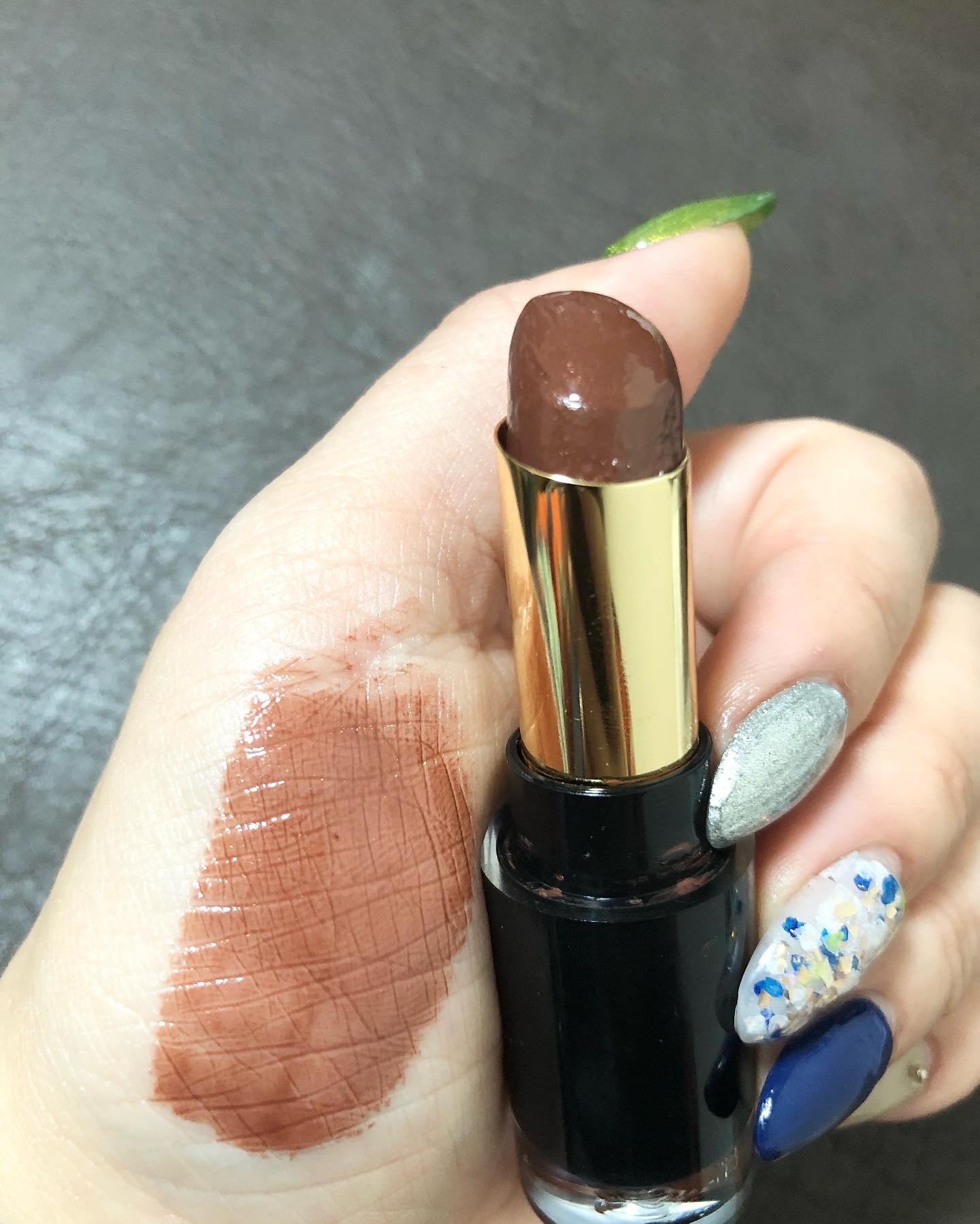 レブロン スーパー ラストラス グラス シャイン リップスティック/REVLON/口紅を使ったクチコミ（2枚目）