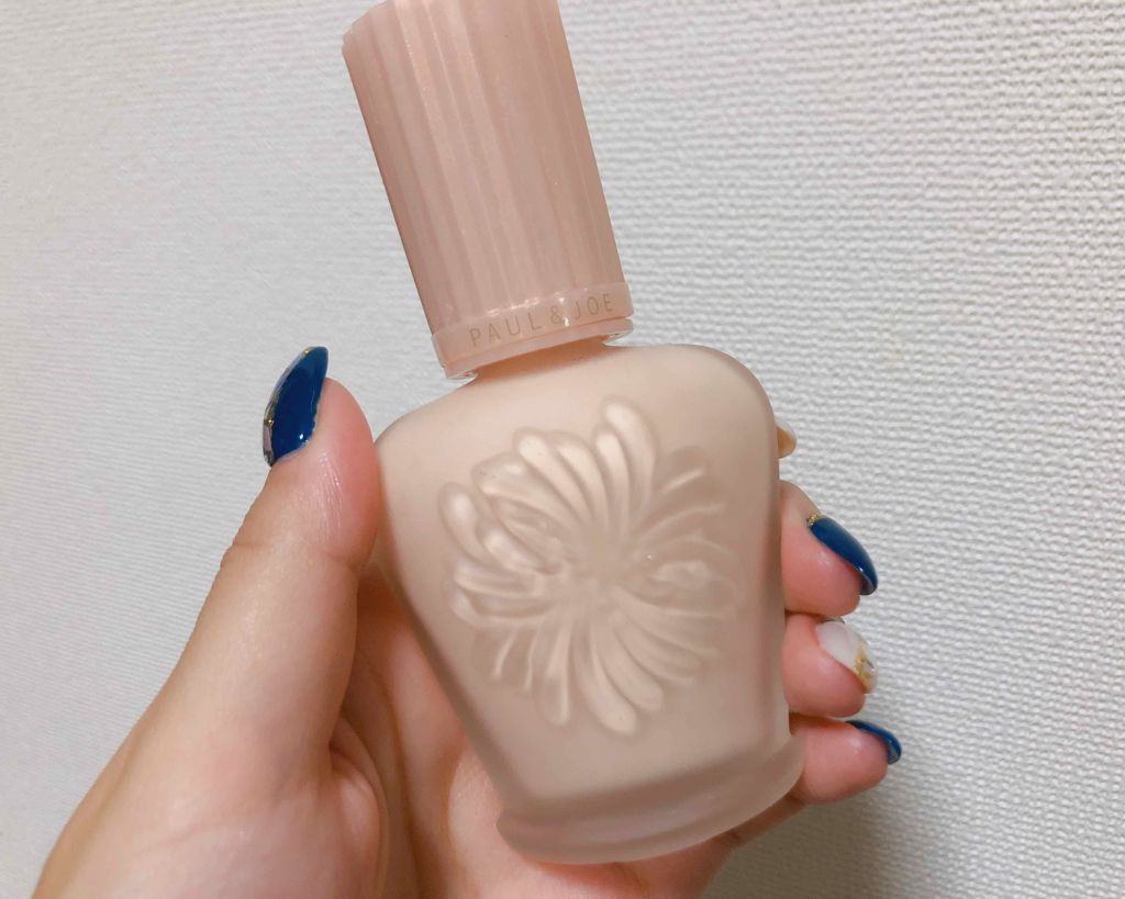 ポール &amp; ジョー ボーテ
モイスチュアライジング ファンデーション プライマー S
01 ドラジェ


冬は必須。乾燥する季節はこれ使わないと無理です。

しっかり保湿してくれて、カバー力も下地なのにある。
これプラスパウダーとかで外余裕