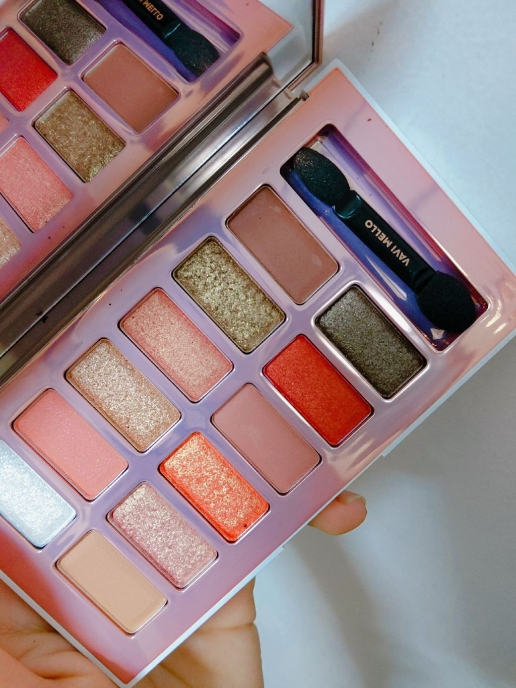 バレンタインボックス3ローズモーメント/VAVI MELLO/アイシャドウパレットを使ったクチコミ(1枚目)