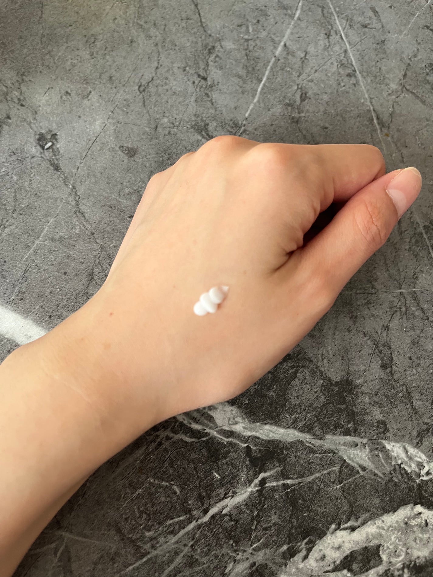 ミノン アミノモイスト エイジングケア アイクリーム/ミノン/アイケア・アイクリームを使ったクチコミ(3枚目)