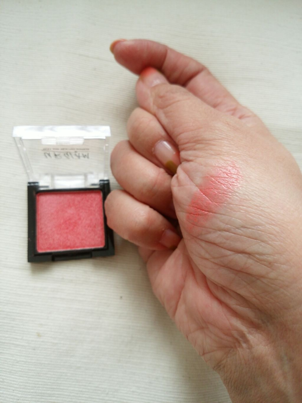 UR GLAM POWDER EYESHADOW/U R GLAM/単色アイシャドウを使ったクチコミ(2枚目)