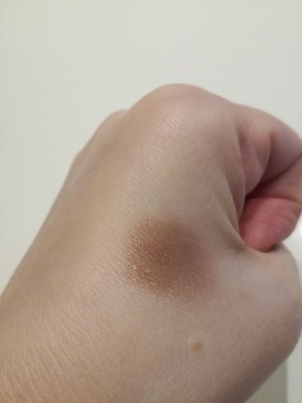 シャドーカスタマイズ/MAJOLICA MAJORCA/単色アイシャドウを使ったクチコミ(3枚目)