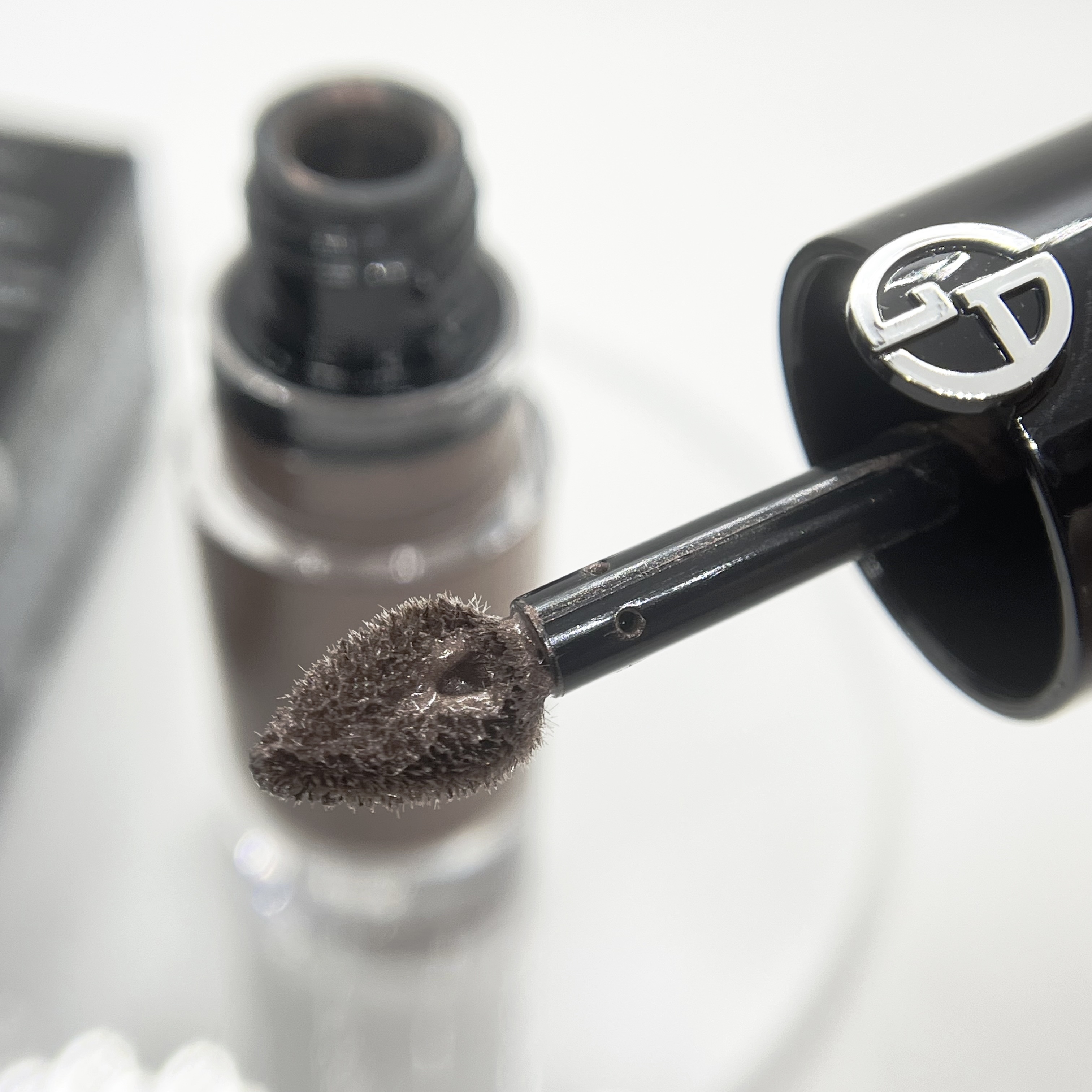 アイティント #10S Chesnut/ジョルジオ アルマーニ ビューティ/リキッドアイシャドウを使ったクチコミ（2枚目）